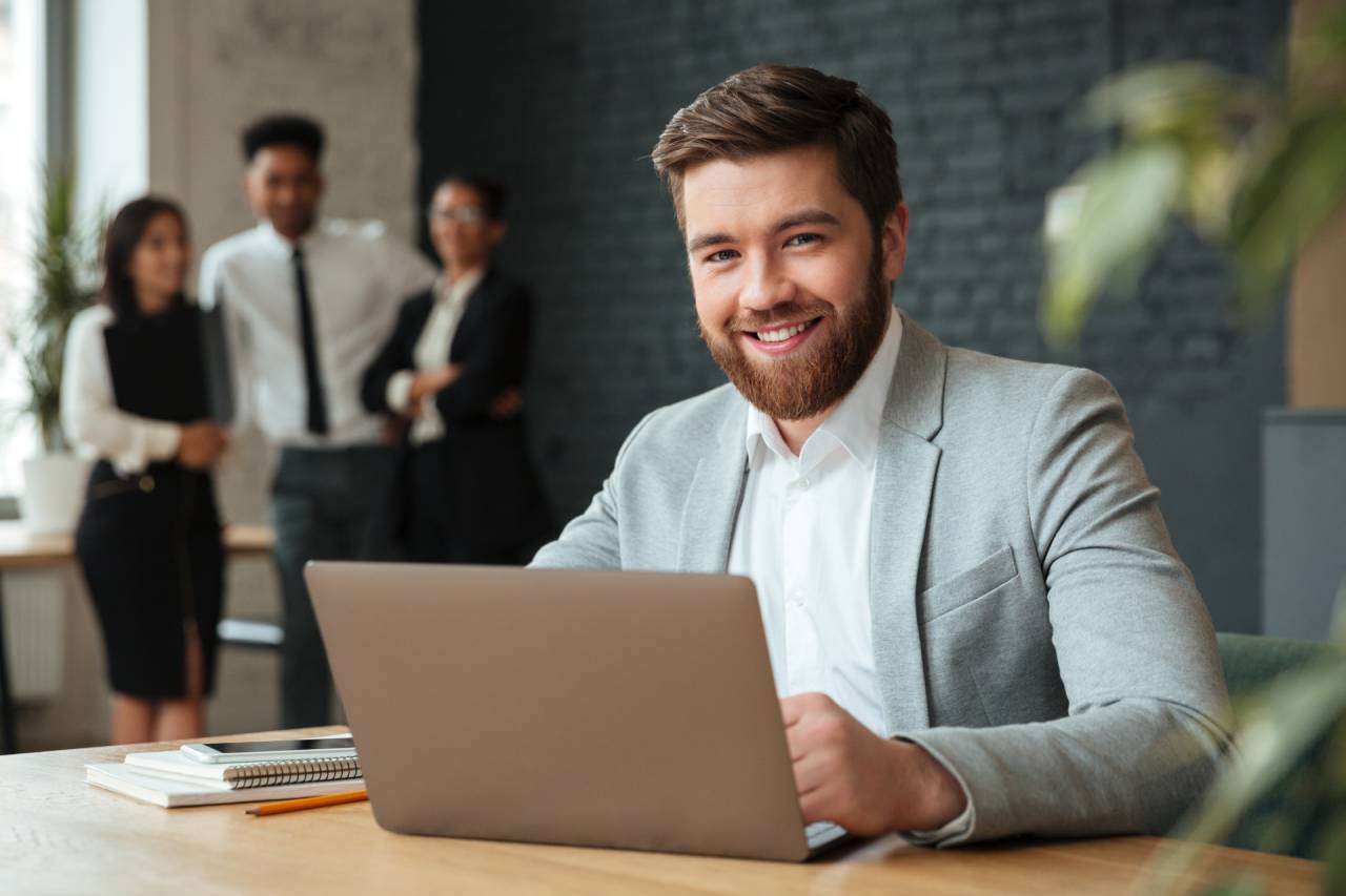 Comment se reconvertir tout en travaillant ?